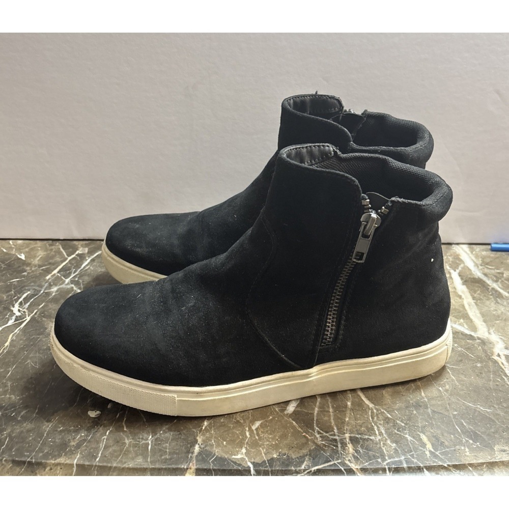 Izod Womens‎ Mila Black Faux Suede Pull-On Boot Sneaker Ankle Bootie Size 8